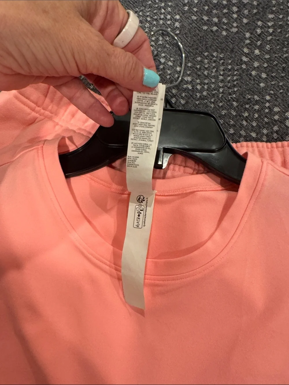ALO Yoga Alosoft Crop Finesse Short Sleeve-Neon Bubblegum